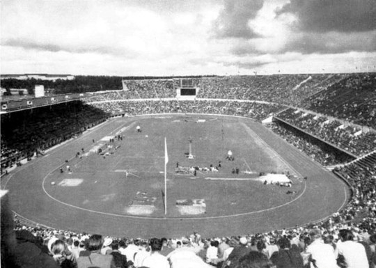 1952_olympic_stadium.jpg